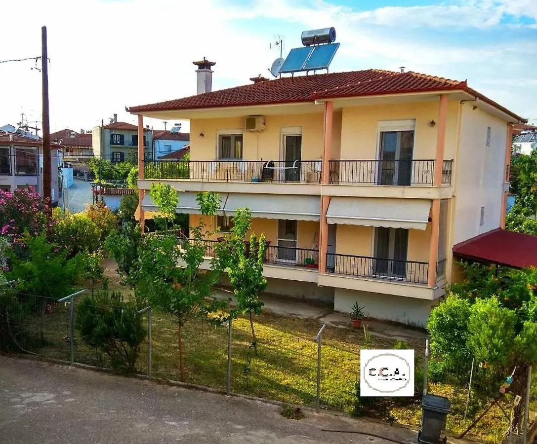 Christos Central Apartment Metagkitsi